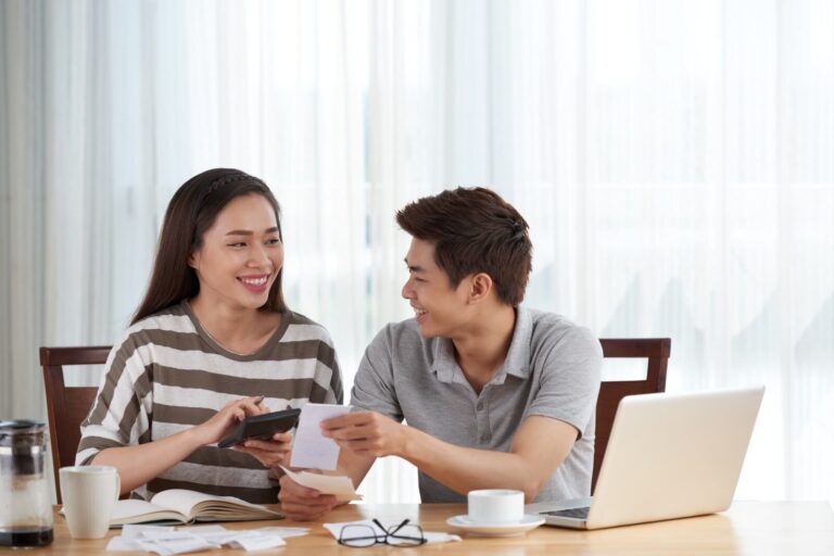 https://www.freepik.com/free-photo/young-couple-managing-family-budget-home_5698930.htm